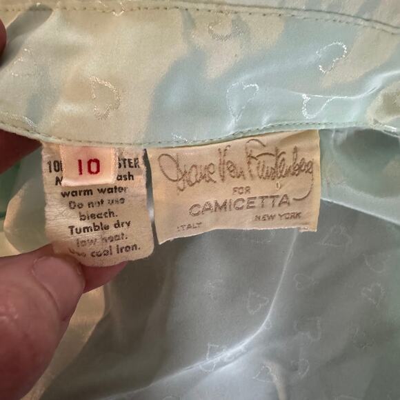 Vintage Diane Von Furstenberg for Camicetta Blue Hearts Button Front Blouse 10 - Picture 6 of 6